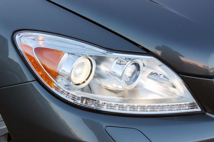  Mercedes-Benz CL550 4Matic 2011 года  (фото 3 из 40)